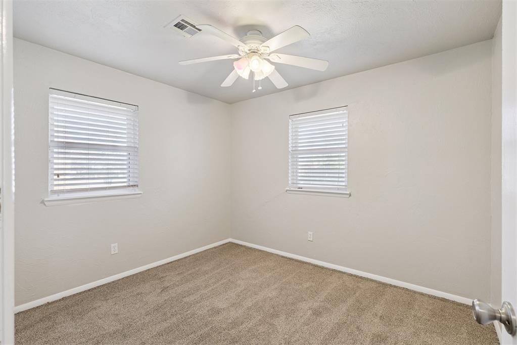 616 Fairlane Drive Property Photo 26