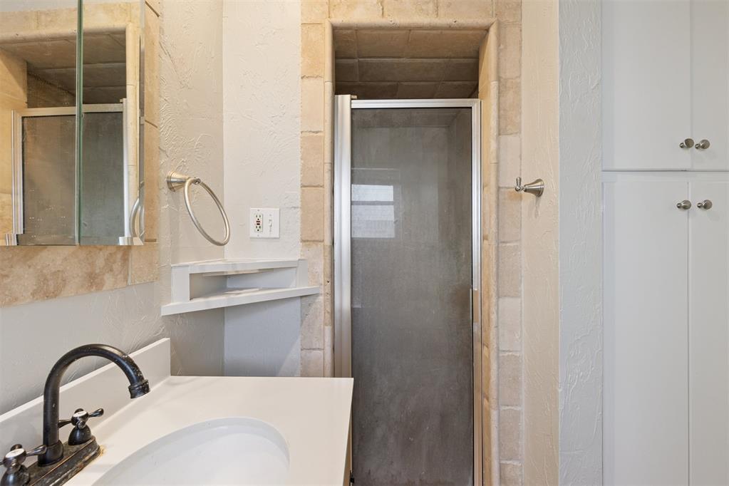 616 Fairlane Drive Property Photo 29