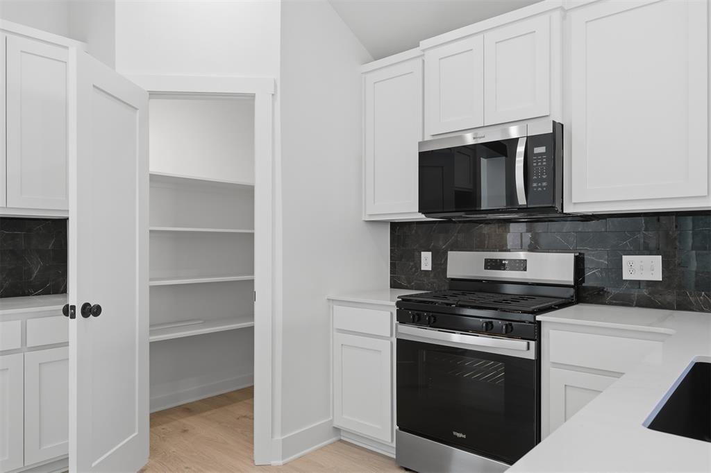 618 Berline Road Property Photo 8