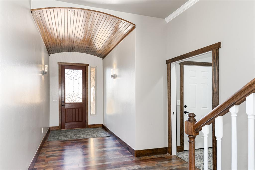 8335 Elk Valley Property Photo 6