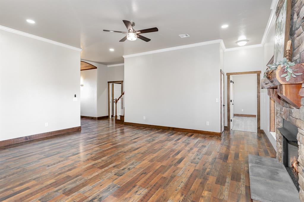 8335 Elk Valley Property Photo 7