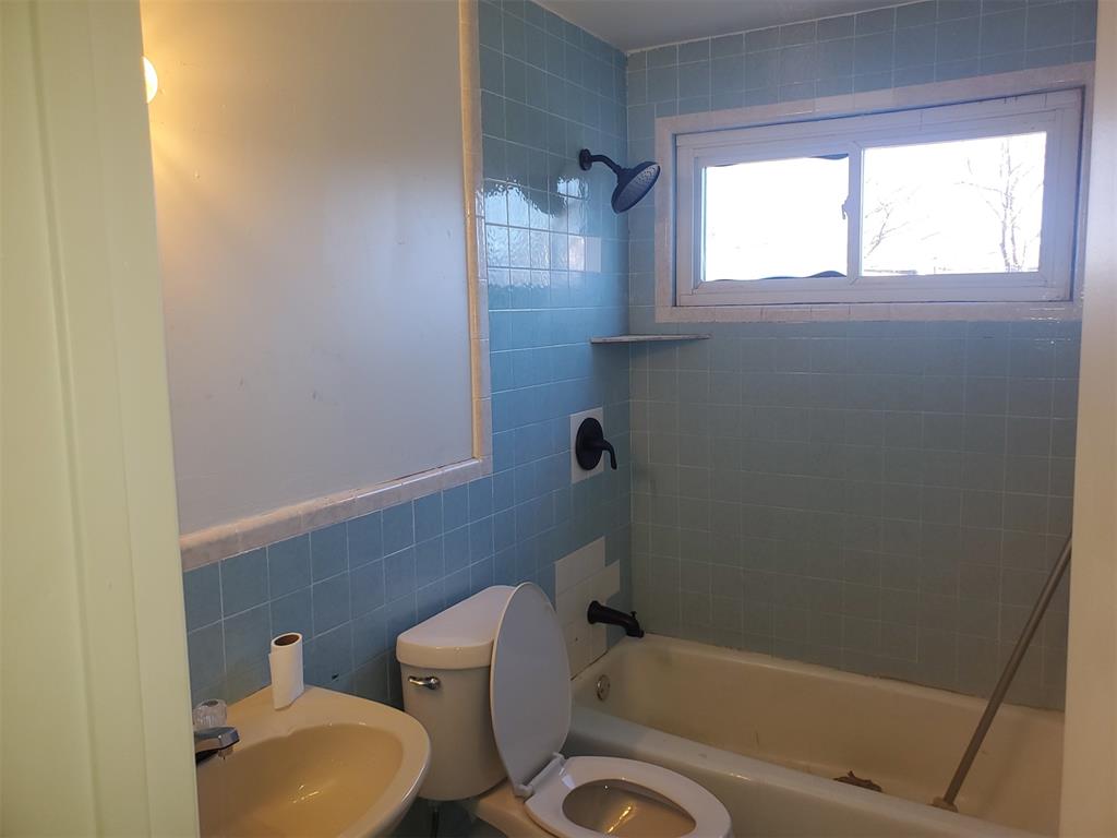 4004 Se 45th Street Property Photo 5