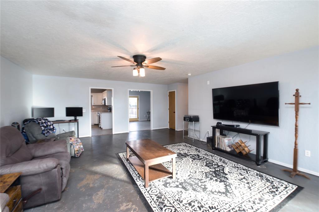 202 N Otis Avenue Property Photo 5