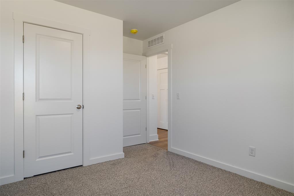 2498 Heather Road Property Photo 23