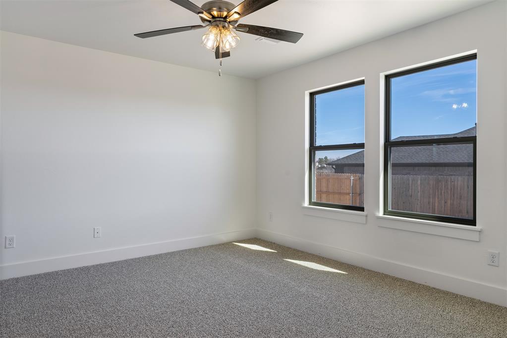 2498 Heather Road Property Photo 26