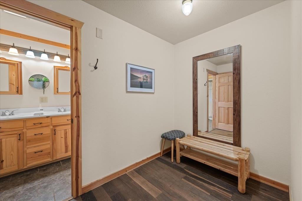 302 Orca Road Property Photo 15