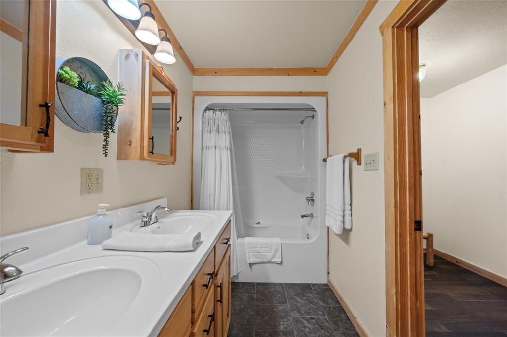 302 Orca Road Property Photo 17