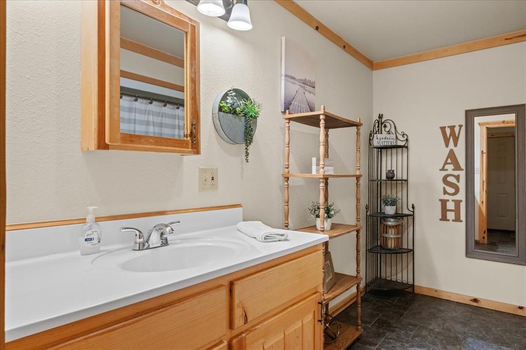 302 Orca Road Property Photo 22