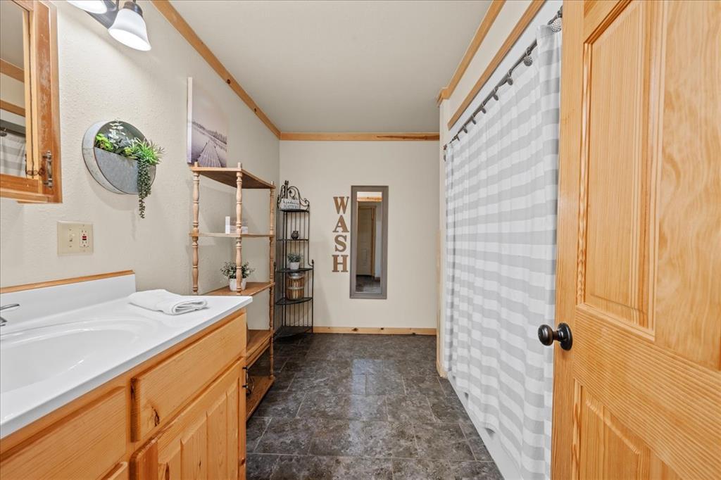 302 Orca Road Property Photo 23