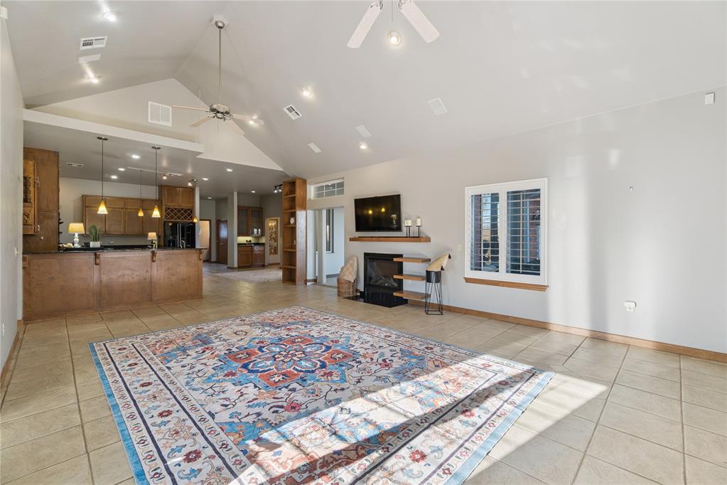 18301 Drummond Road Property Photo 15