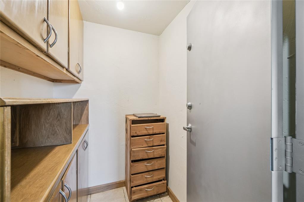 18301 Drummond Road Property Photo 28