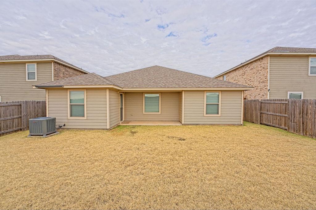 2301 Scarlet Lane Property Photo 7