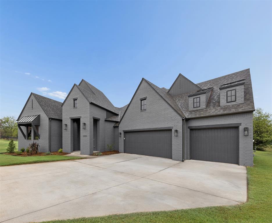 18485 Sleepy Deer Hollow Property Photo 2