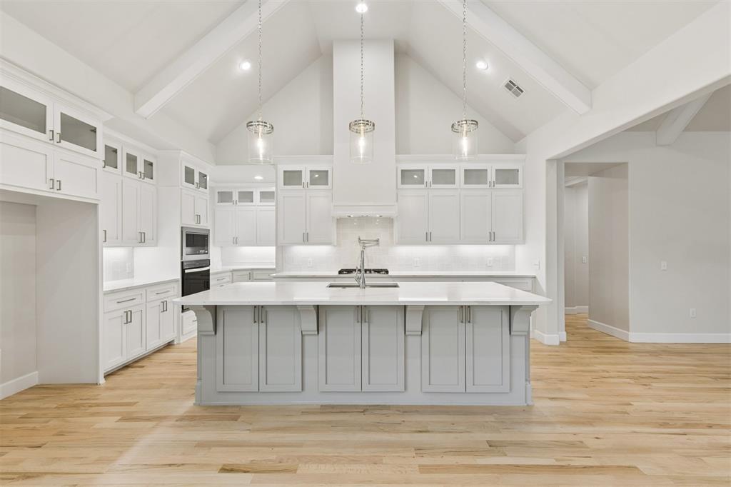 18485 Sleepy Deer Hollow Property Photo 10