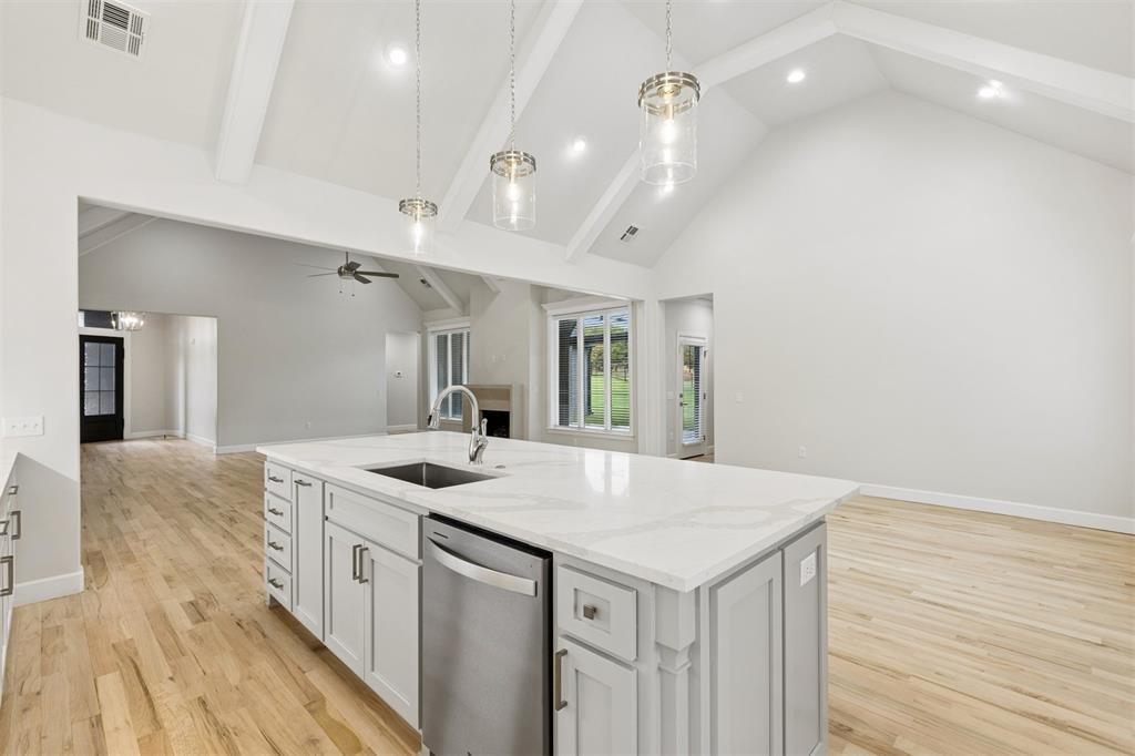 18485 Sleepy Deer Hollow Property Photo 12