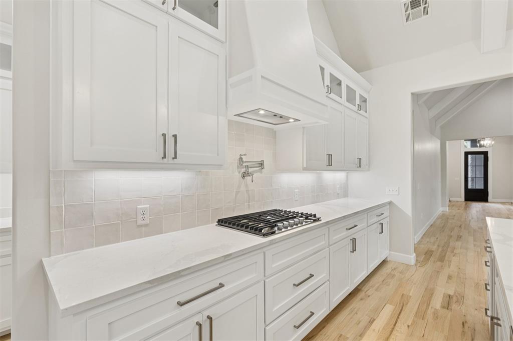 18485 Sleepy Deer Hollow Property Photo 13