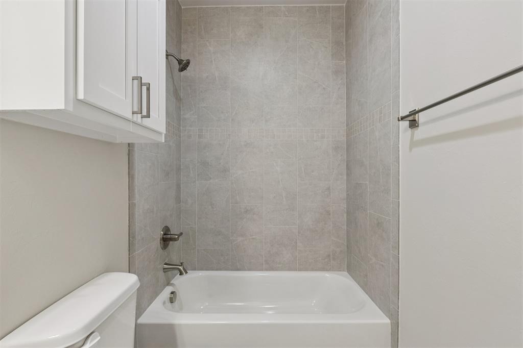 18485 Sleepy Deer Hollow Property Photo 47