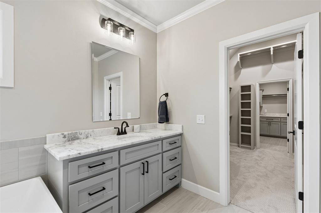 345 Venetian Avenue Property Photo 23