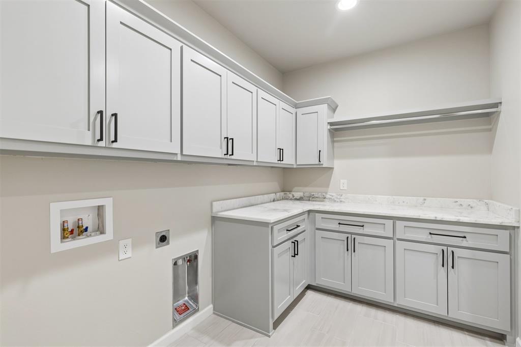 345 Venetian Avenue Property Photo 30