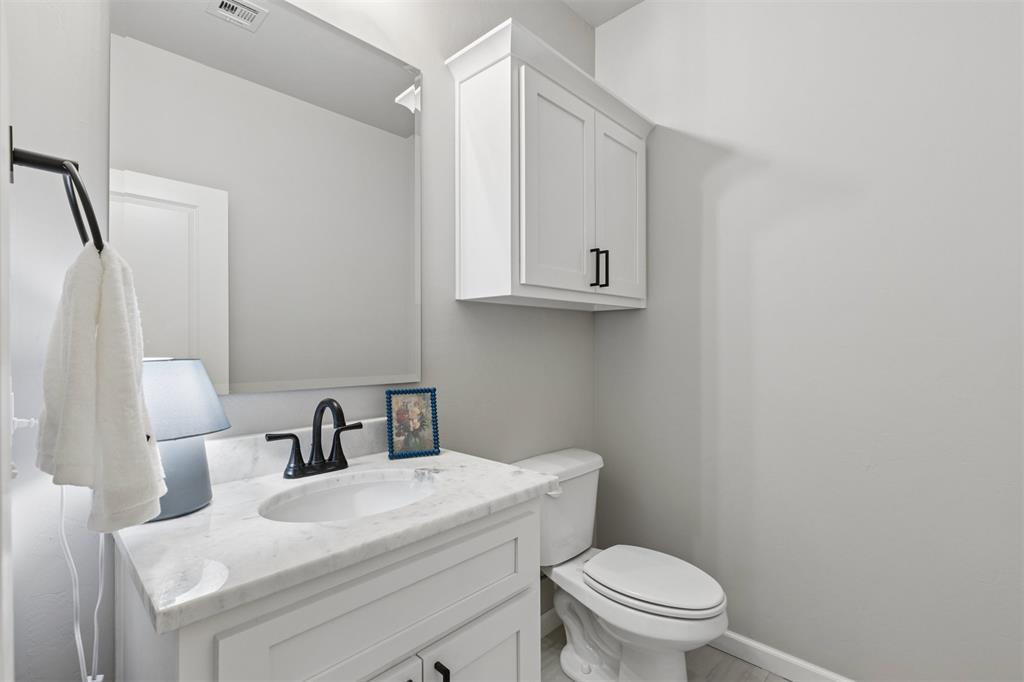 345 Venetian Avenue Property Photo 32