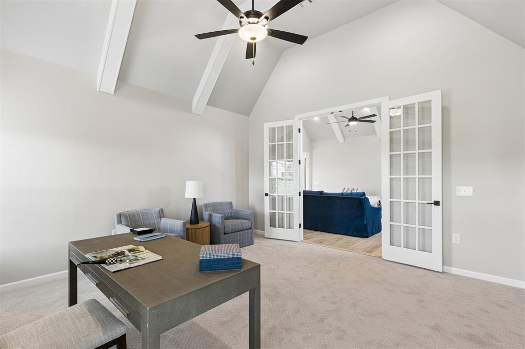 345 Venetian Avenue Property Photo 35