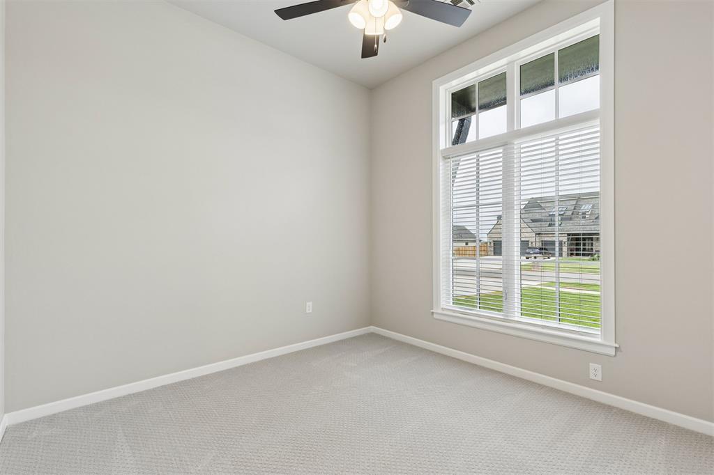 345 Venetian Avenue Property Photo 36