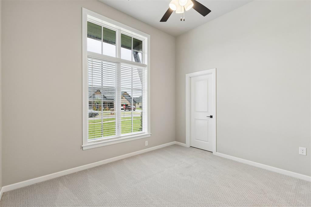 345 Venetian Avenue Property Photo 37