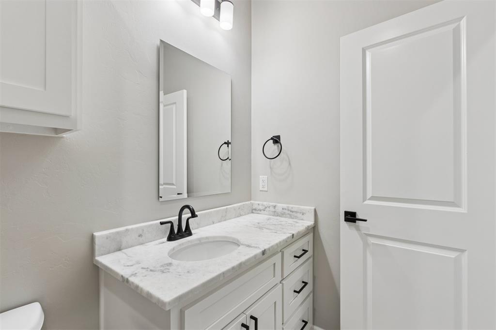 345 Venetian Avenue Property Photo 42