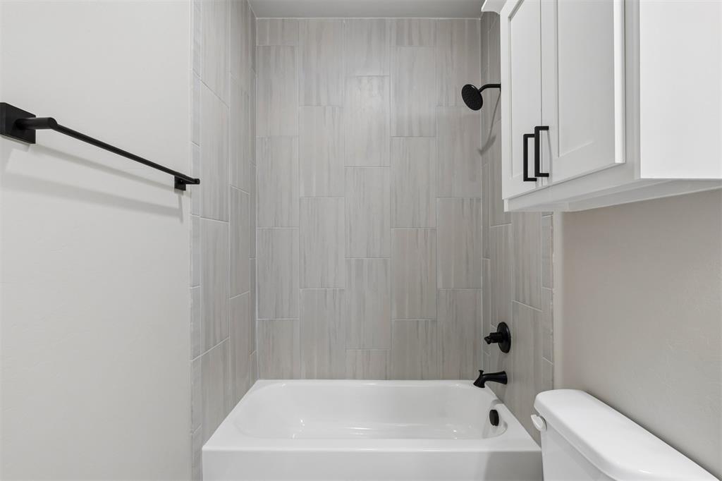 345 Venetian Avenue Property Photo 43