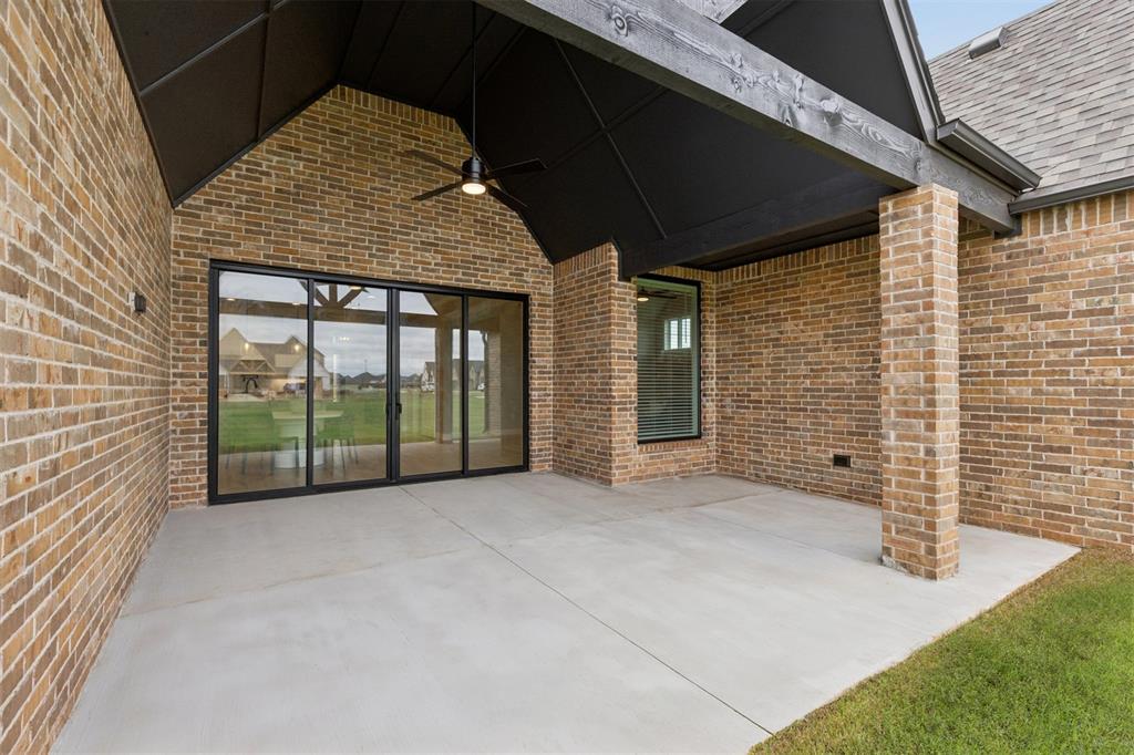 345 Venetian Avenue Property Photo 44