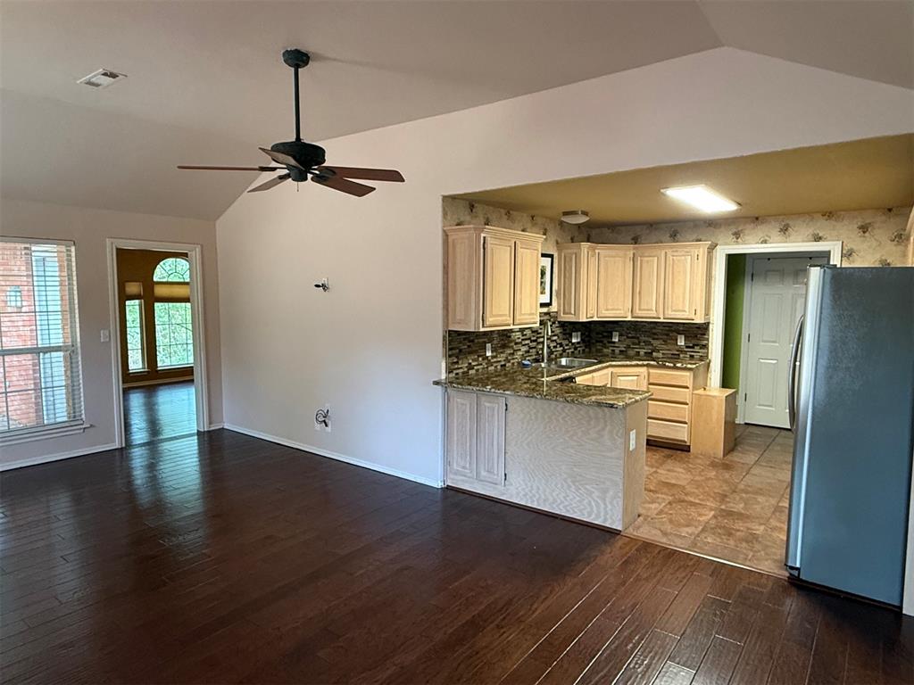 17 Sequoyah Boulevard Property Photo 11