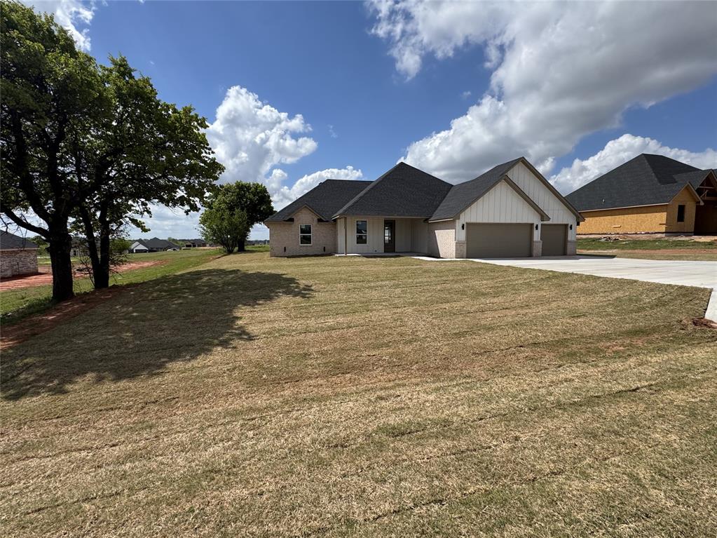 2443 Wolf Creek Bend Property Photo 2