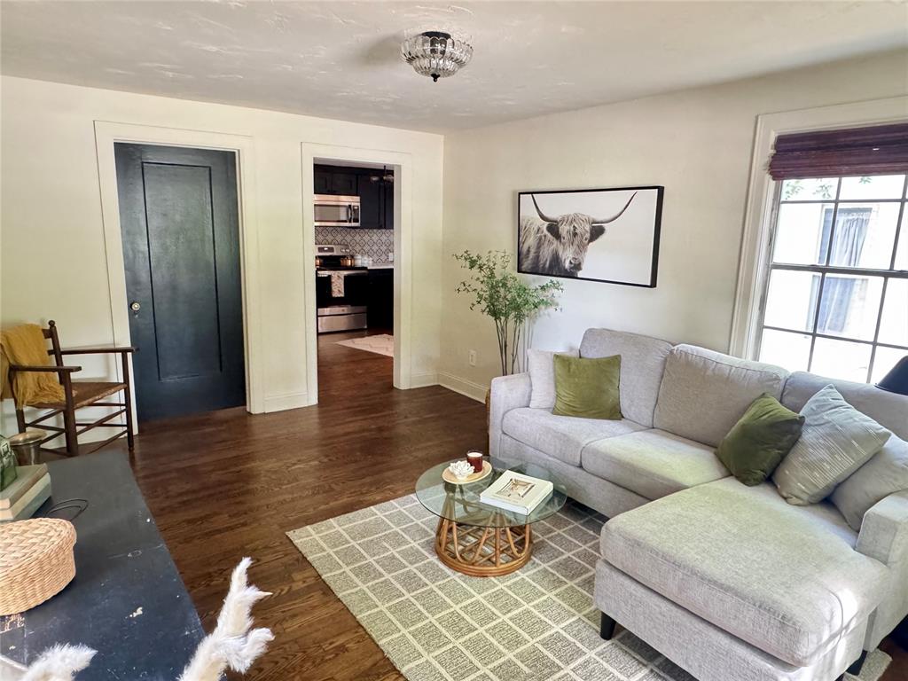 415 N Broad Street Property Photo 6