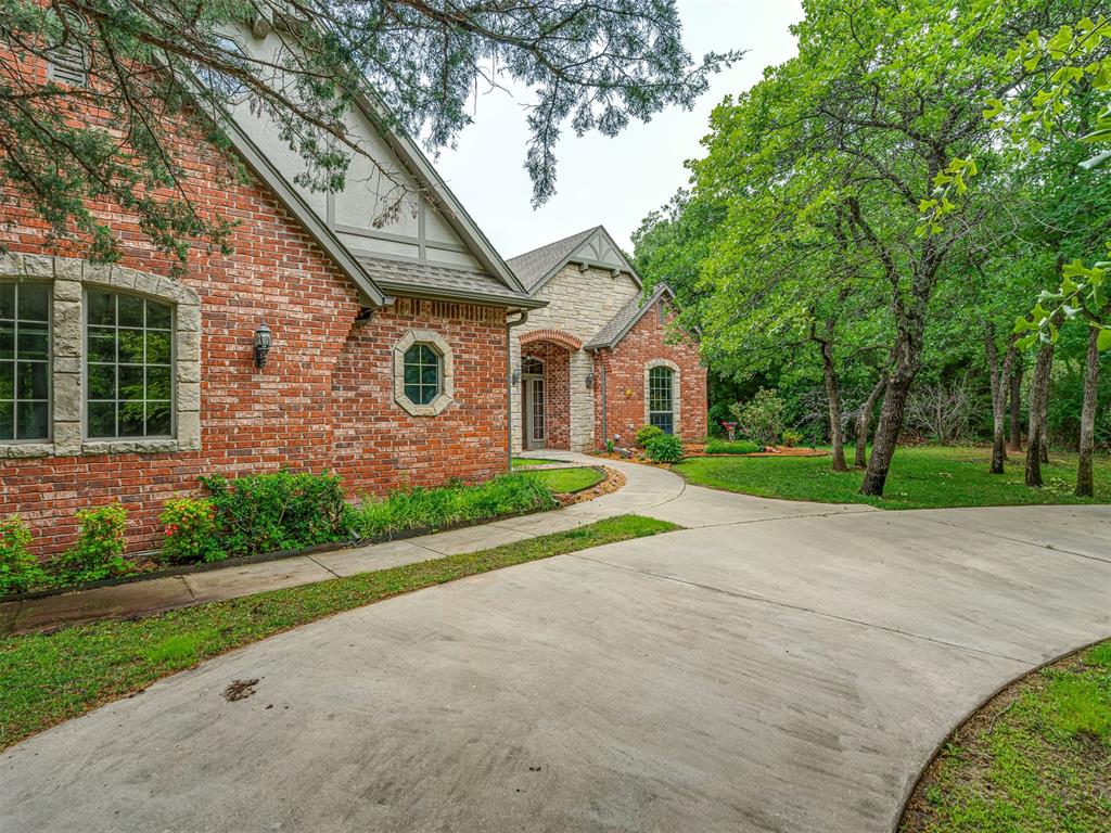 7400 Tangle Vine Drive Property Photo 4