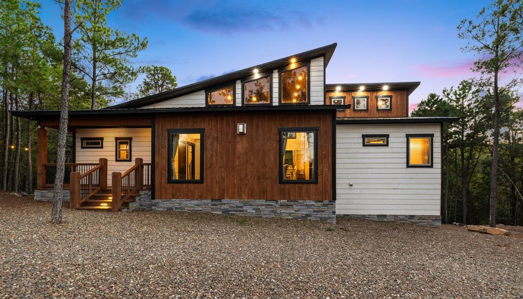 360 Timberline Trail Property Photo 8