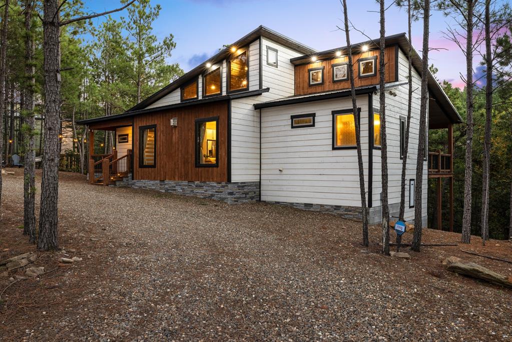 360 Timberline Trail Property Photo 9