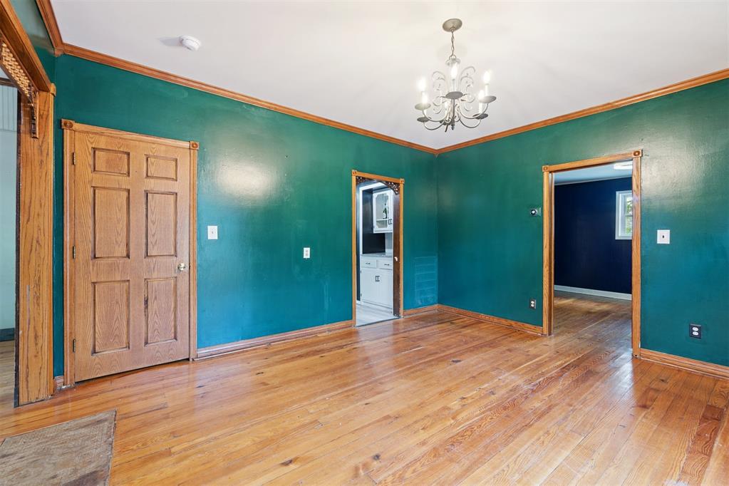722 E 2nd Street Property Photo 13