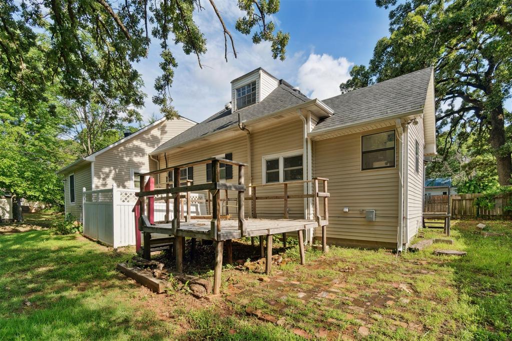 722 E 2nd Street Property Photo 44