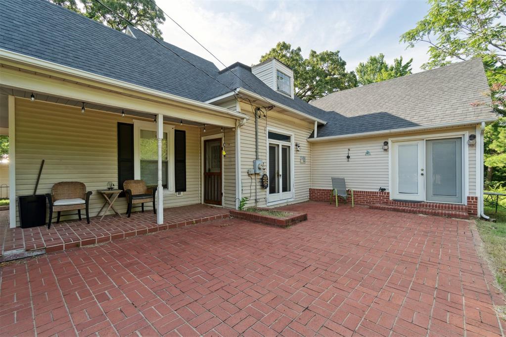 722 E 2nd Street Property Photo 45