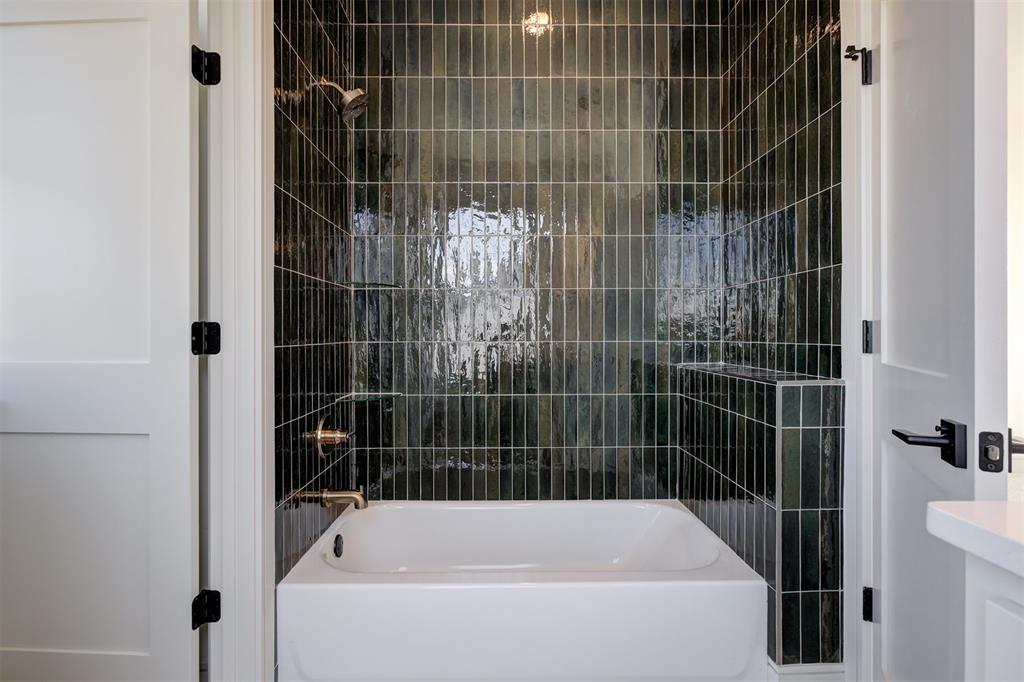 39 Lower Greenway Property Photo 32
