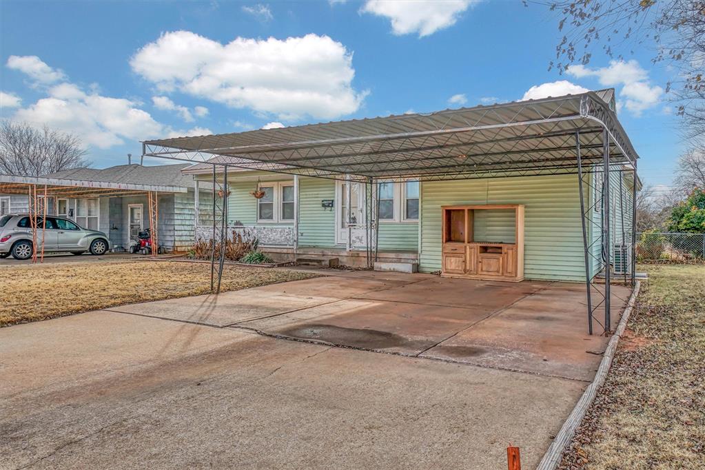 131 Thornton Lane Property Photo 1