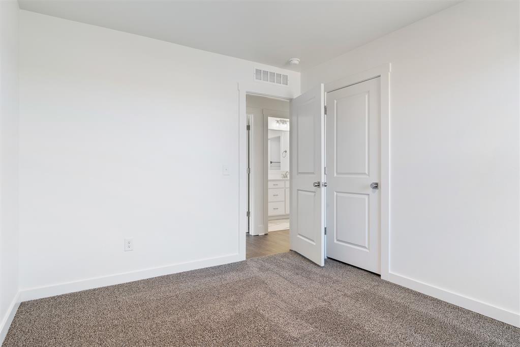 704 Prairie Drive Property Photo 33