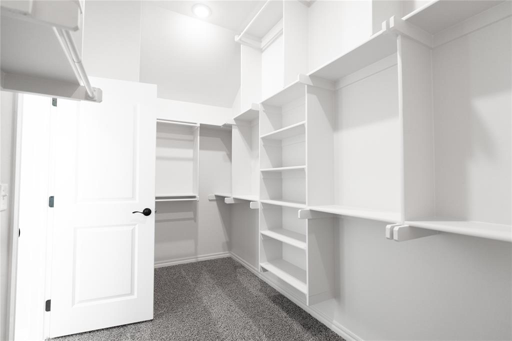 8233 Hazelwood Way Property Photo 16