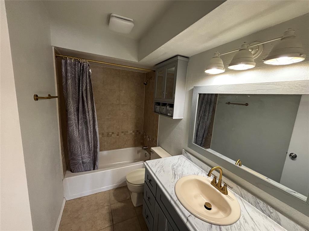14417 N Pennsylvania Avenue 17b Property Photo 21