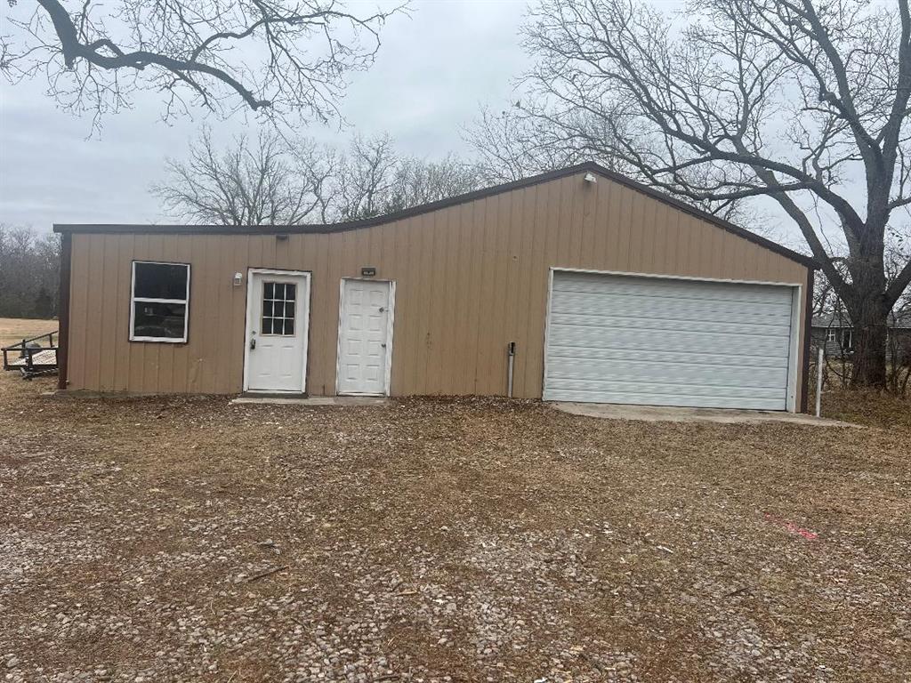 10 S Posey Street Property Photo 1