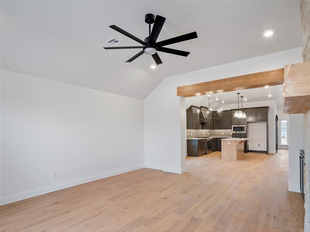 16313 Blackberry Farm Road Property Photo 12