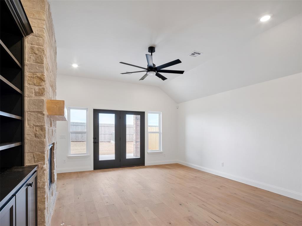 16313 Blackberry Farm Road Property Photo 15