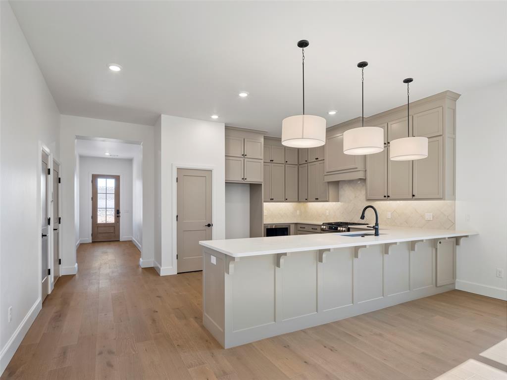 305 Carat Drive Property Photo 17