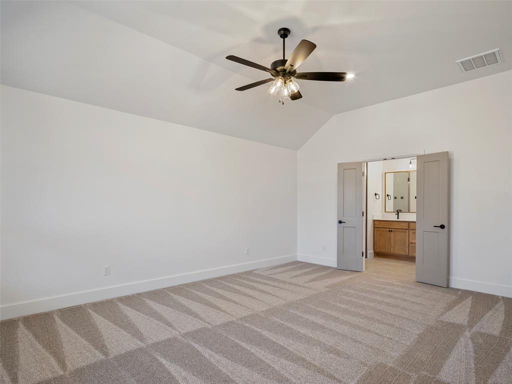 305 Carat Drive Property Photo 18