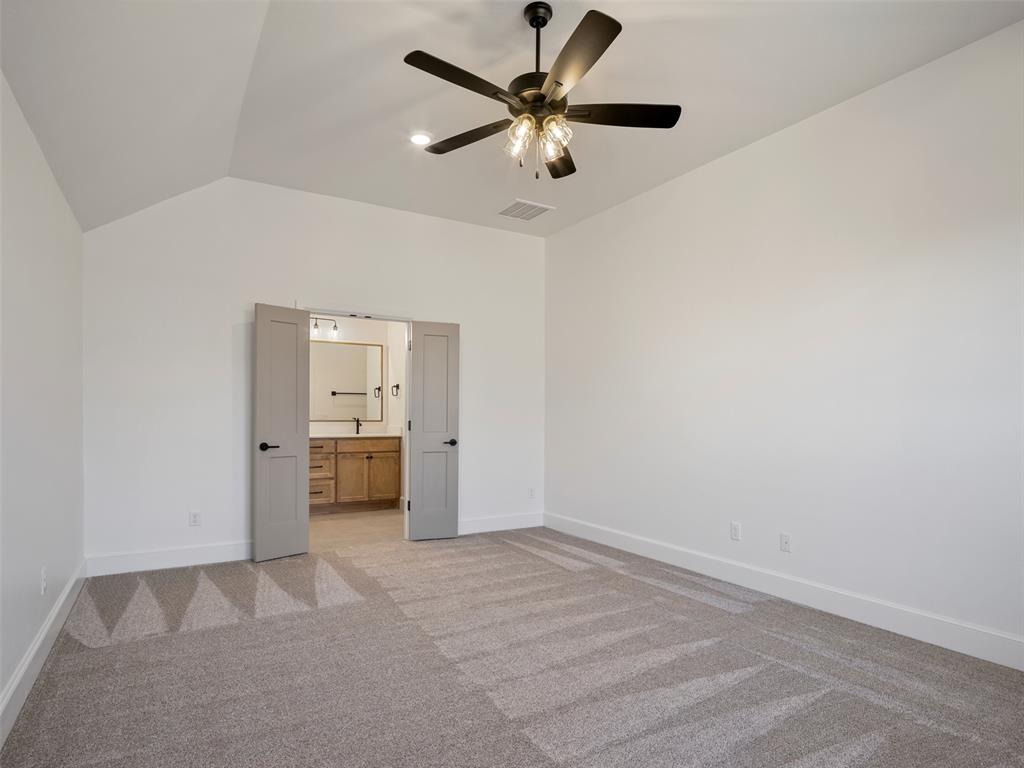 305 Carat Drive Property Photo 19